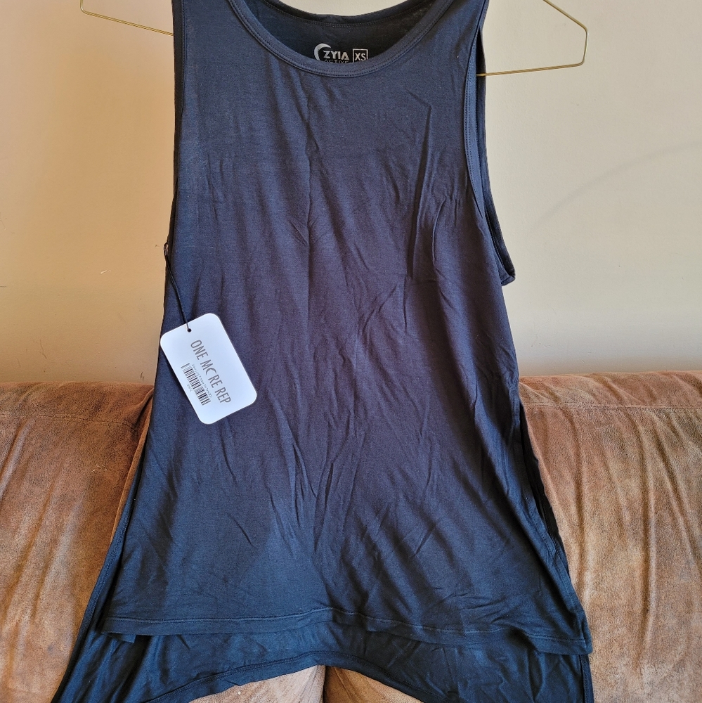 Zyia Black Long Finesse Slit Tank